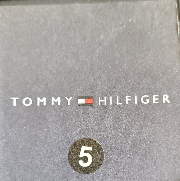 Tommy Hilfiger Flip Flops🩴 - Picture 10 of 13
